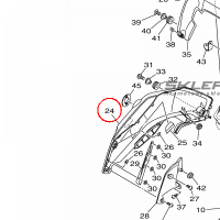 YAMAHA - OSLONA PLASTIK. nr: B4C2137X0100